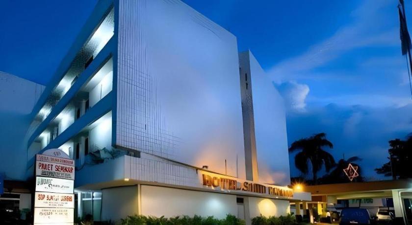 Sahid Kawanua Hotel Manado Exterior foto