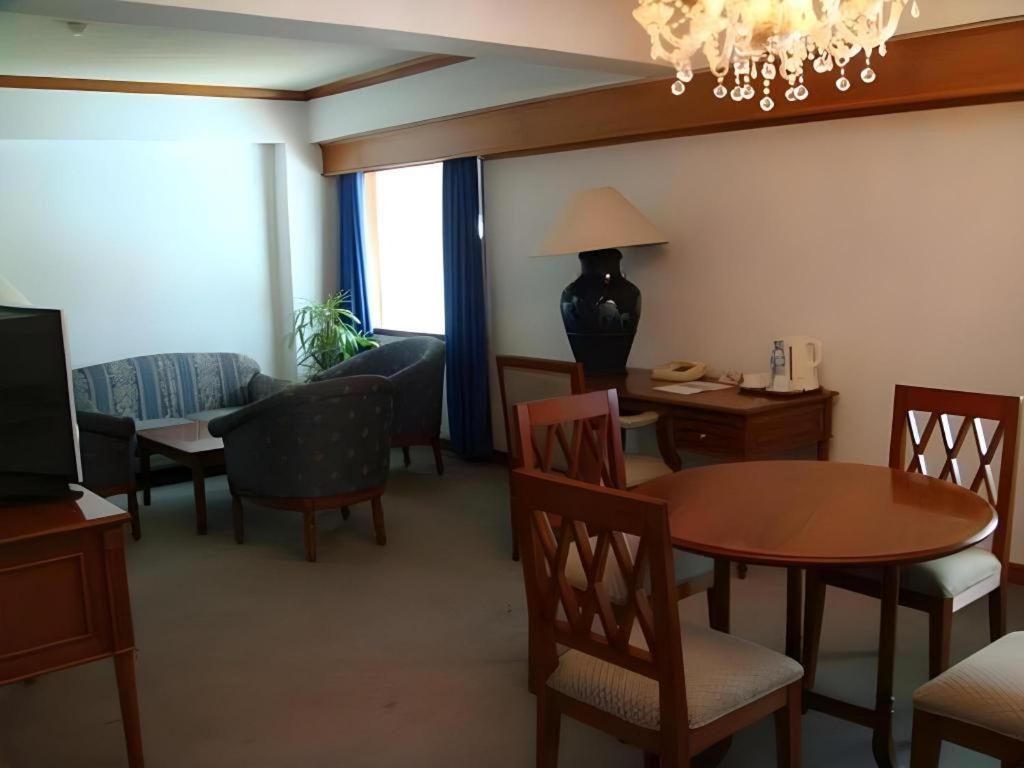 Sahid Kawanua Hotel Manado Exterior foto