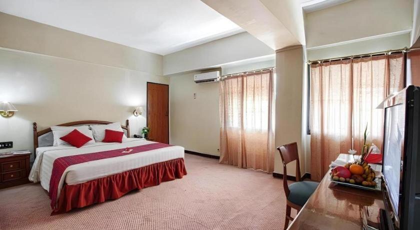 Sahid Kawanua Hotel Manado Exterior foto